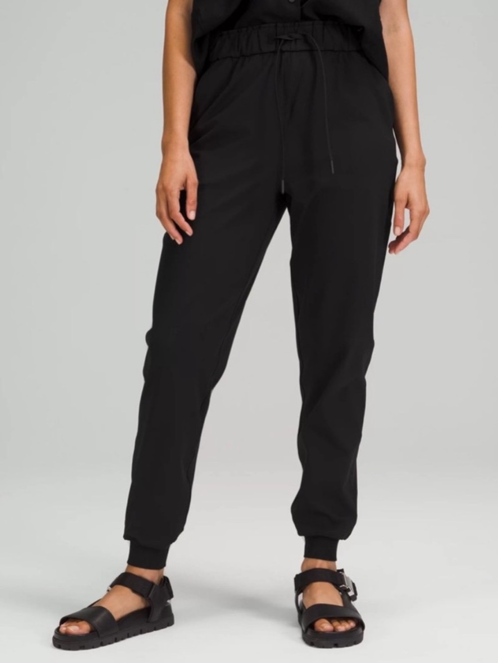 Lululemon Stretch High-Rise Jogger